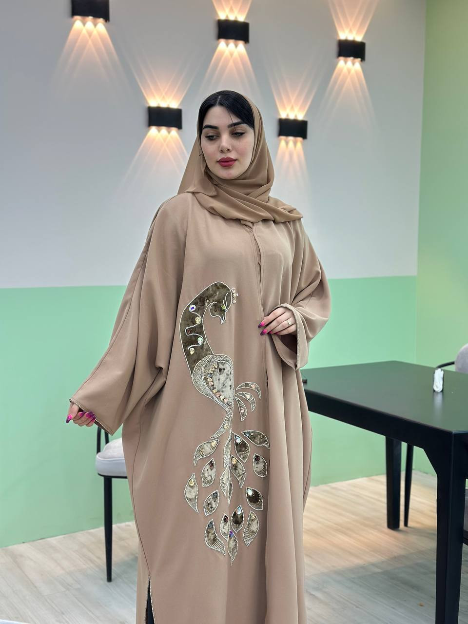 عبا اماراتی مدل طاووس