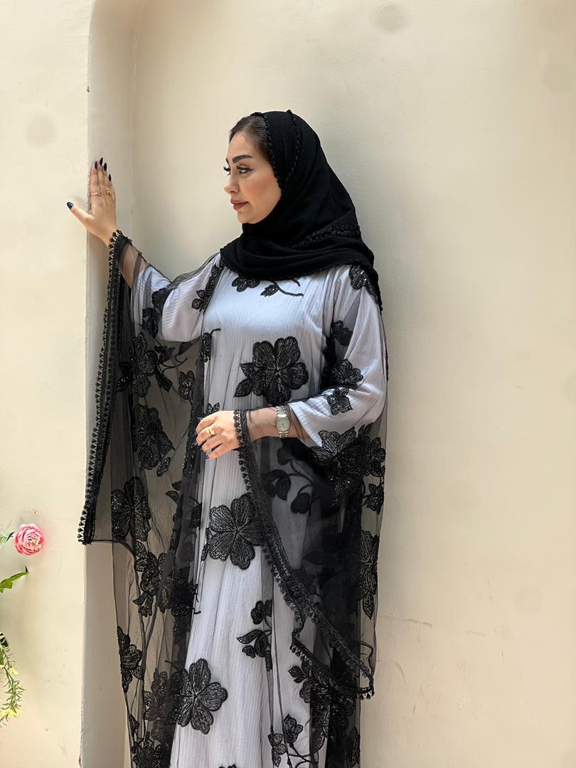 ثوب پارچه تور ملیله کاری شده